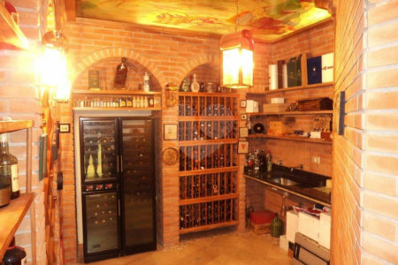 Casa à venda com 5 suítes em Jardim Leonor, São Paulo, SP