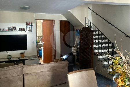 Casa à venda com 3 quartos em Vila Oliveira, Mogi das Cruzes, SP