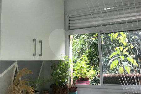 Apartamento à venda com 3 quartos, sendo 1 suíte,  em Lar São Paulo, São Paulo, SP