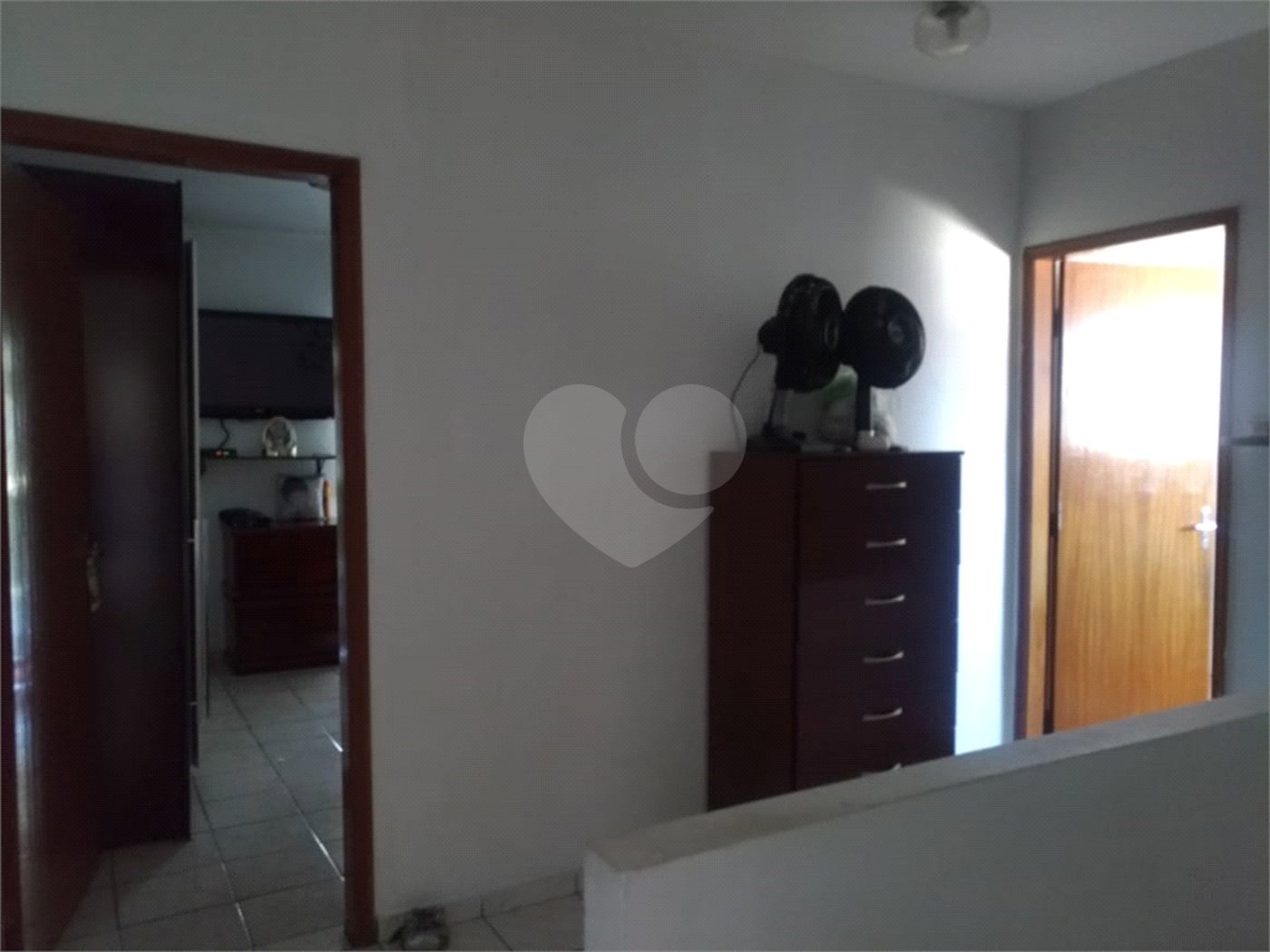 Sobrado à venda com 3 quartos, sendo 1 suíte, em Tremembé, São Paulo, SP