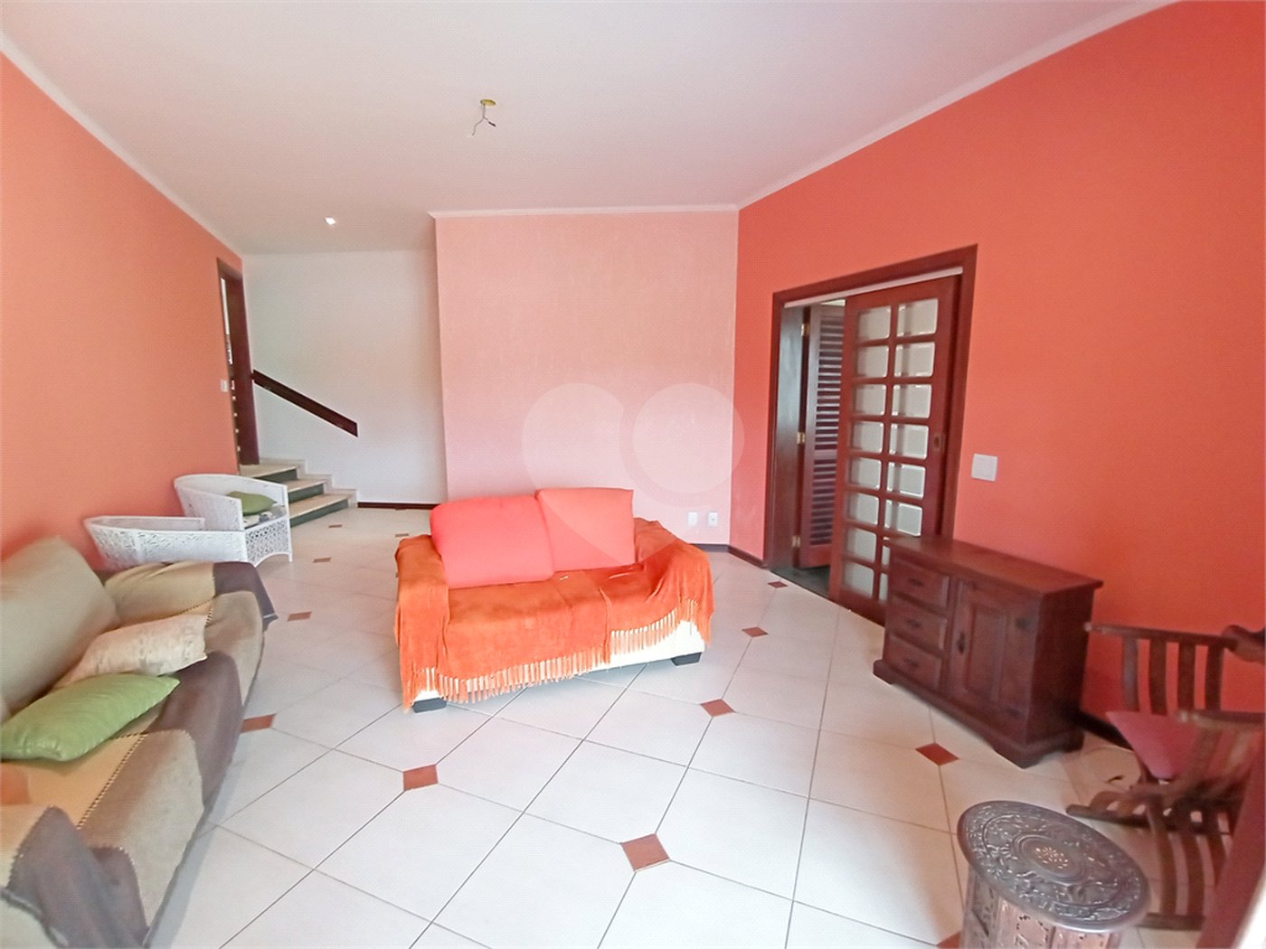Casa à venda com 4 suítes no condomínio Estância Marambaia, Vinhedo - SP