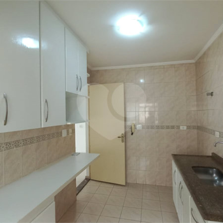 Apartamento à venda com 3 quartos em Jardim Londrina, São Paulo, SP