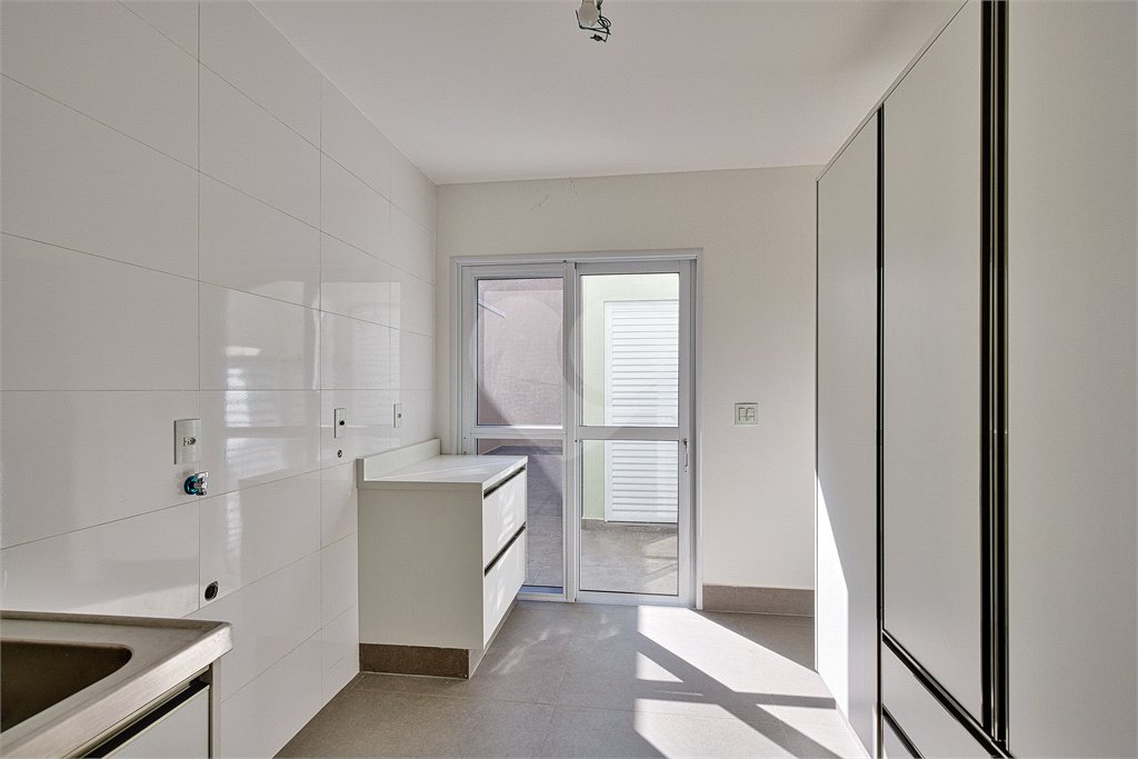 Casa de Vila à venda com 3 suítes em Alto da Boa Vista, São Paulo, SP
