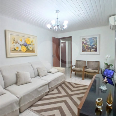 Casa à venda com 3 quartos, sendo 1 suíte, em Vila Rica, São Paulo, SP
