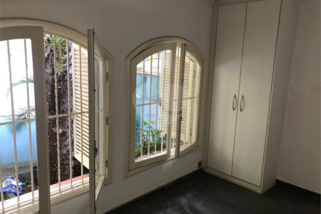 Casa Térrea à venda com 4 quartos, sendo 2 suítes, em Jardim das Bandeiras, São Paulo, SP