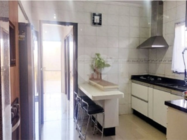 Sobrado à venda com 3 suítes em Vila Guilherme, São Paulo, SP