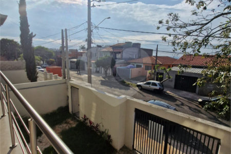 Casa à venda com 3 quartos, sendo 1 suíte, em Pinheirinho, Vinhedo, SP