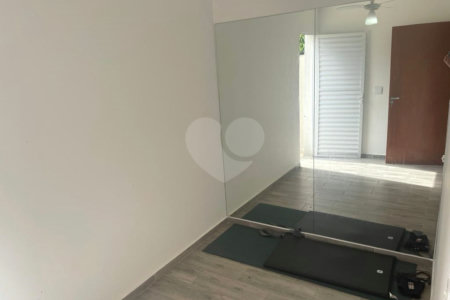 Sobrado à venda com 2 suítes em Vila Gustavo, São Paulo, SP