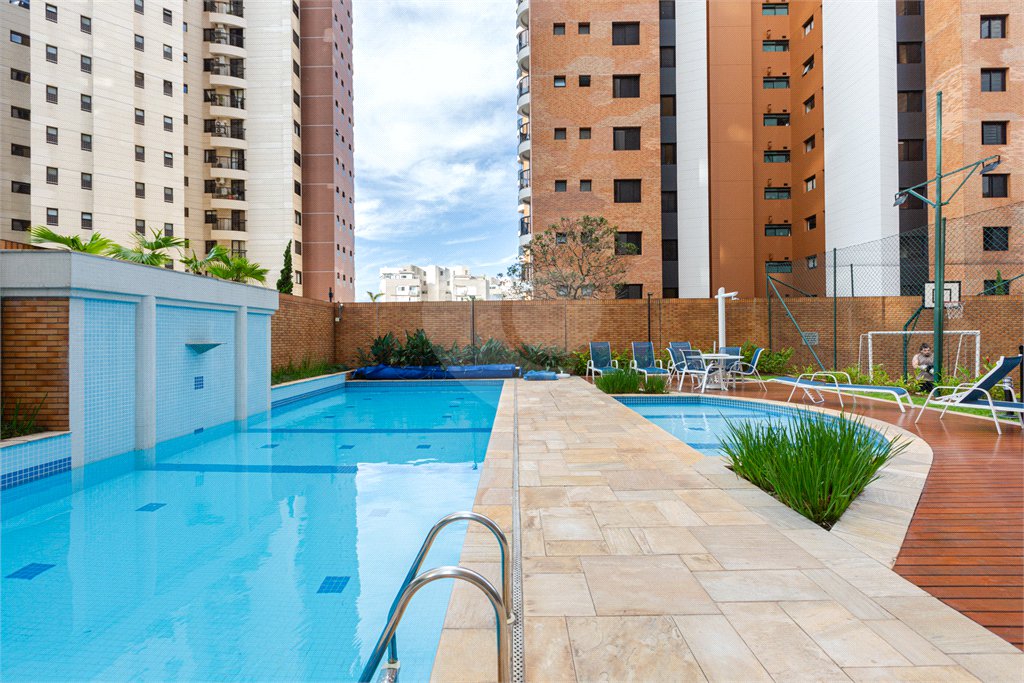 Apartamento à venda com 3 suítes em Alto da Lapa, São Paulo, SP