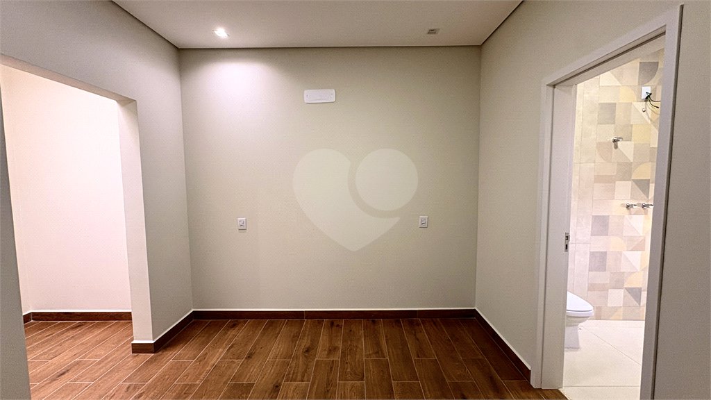 Casa à venda com 3 quartos, sendo 1 suíte, no condomínio Residencial Villagio Wanel, Sorocaba - SP