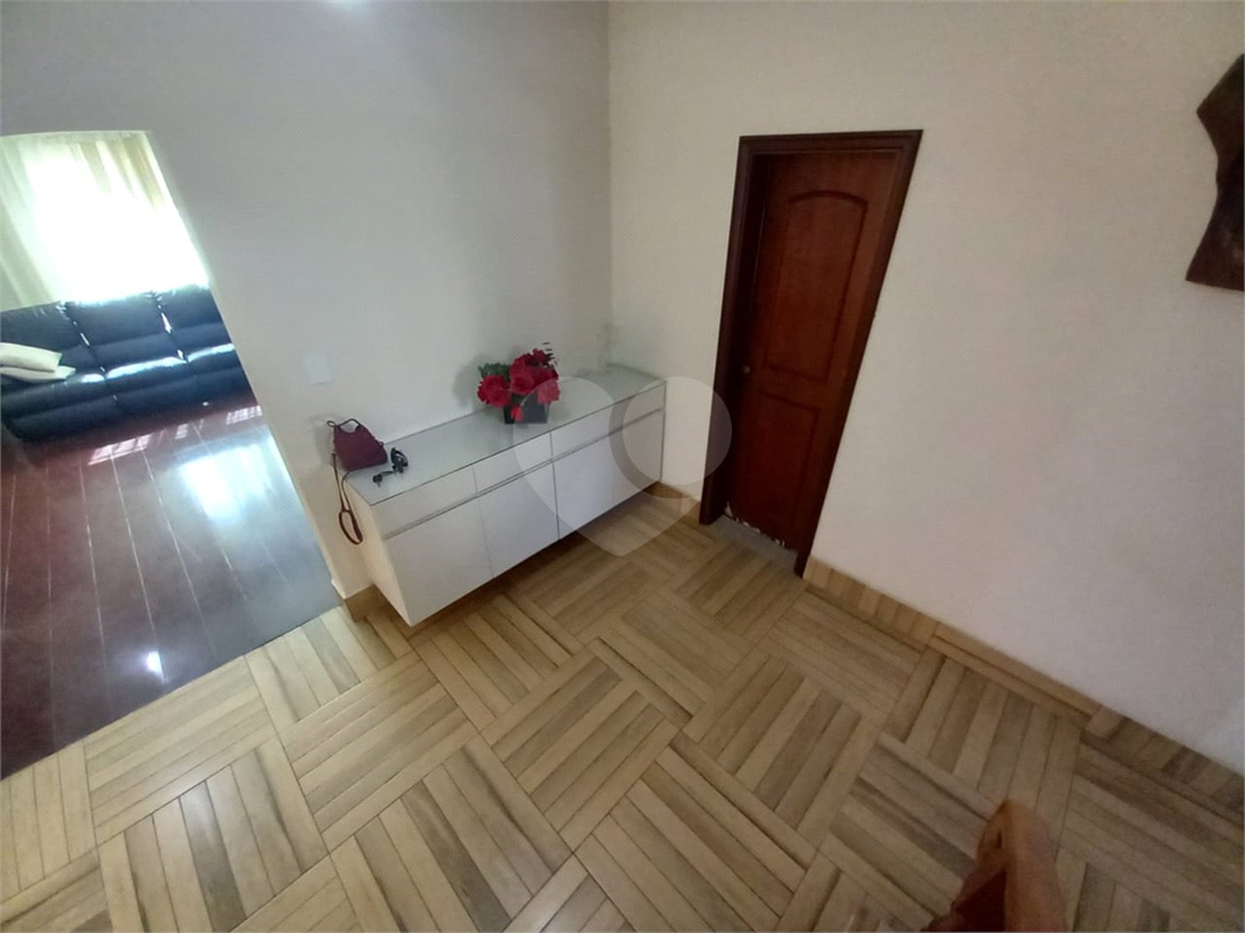 Sobrado à venda com 4 quartos, sendo 2 suítes, em Tremembé, São Paulo, SP
