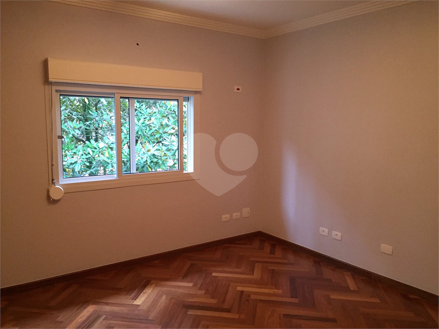 Casa à venda com 4 quartos, sendo 2 suítes, no condomínio Residencial Morumbi, São Paulo - SP