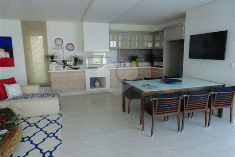 Apartamento à venda com 3 suítes em Jardim Virgínia, Guarujá, SP