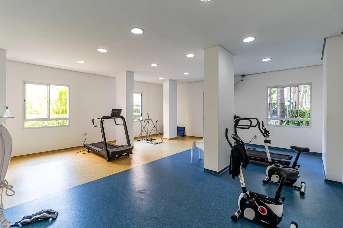 Apartamento à venda com 3 quartos, sendo 1 suíte,  em Jardim Esmeralda, São Paulo, SP