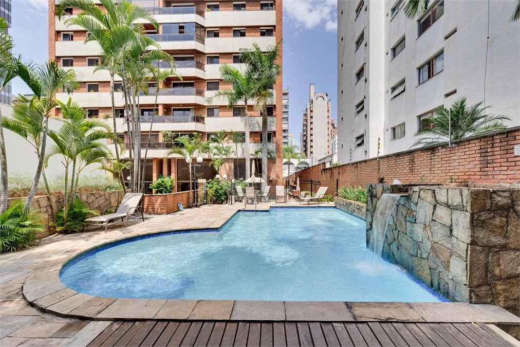 Apartamento à venda com 2 quartos, sendo 1 suíte,  em Campo Belo, São Paulo, SP