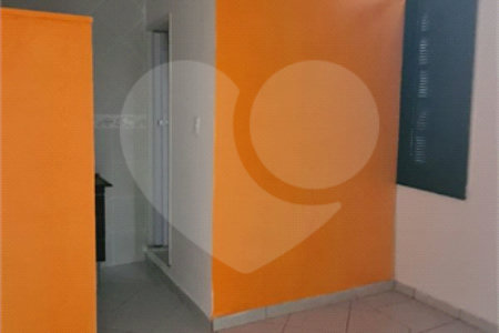 Studio / Kitnet No Centro em Frente ao Metrô