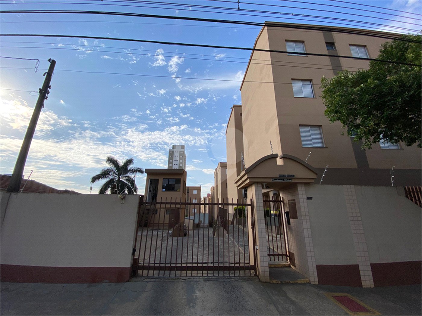 Apartamento à Venda no Residencial Heloisa – Jardim São Carlos (Região Central)