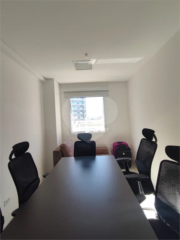 Excelente conjunto comercial para locação com 38 m², 2 salas com varanda e 1 vaga no Ipiranga!