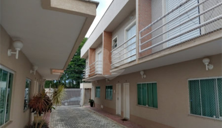 Casa à venda com 2 suítes no condomínio Olido, Atibaia - SP