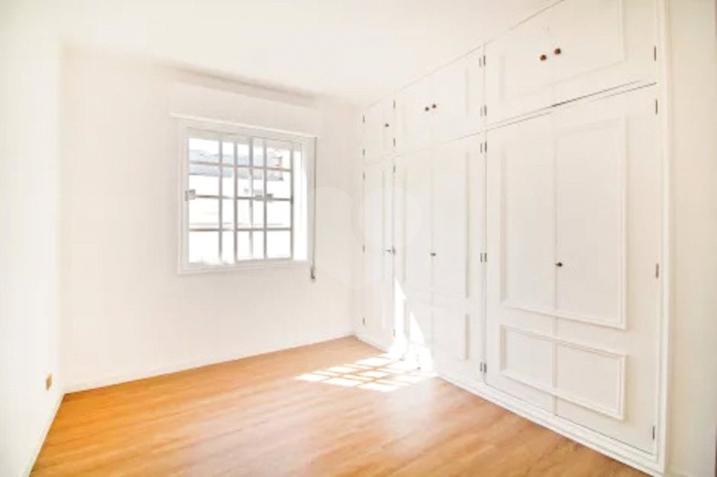 Apartamento à venda com 4 quartos, sendo 3 suítes, em Jardim Paulista, São Paulo, SP