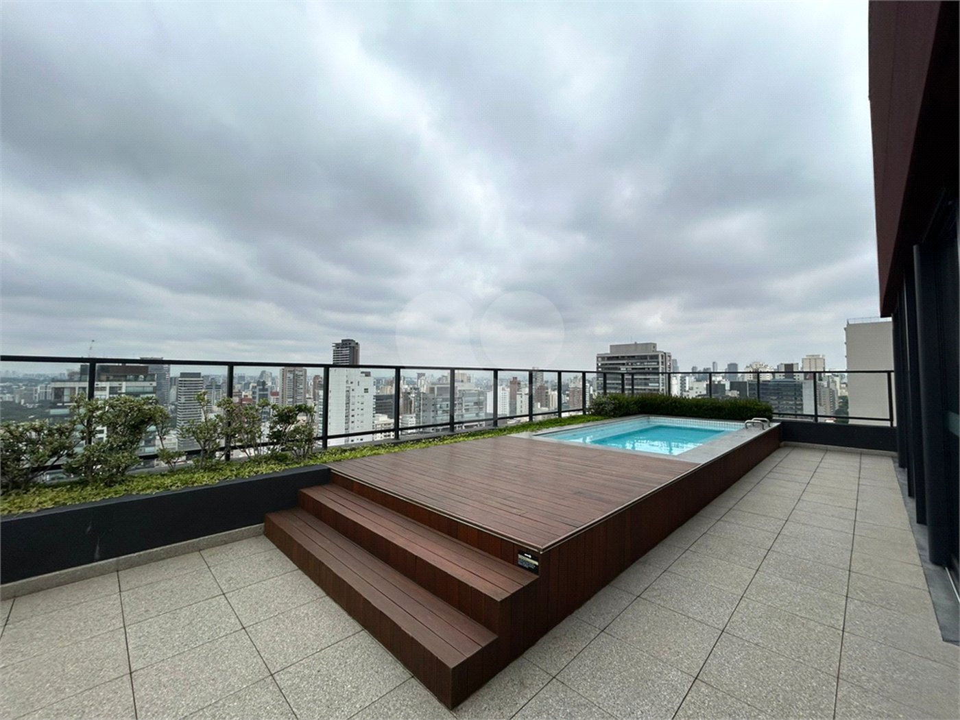 Apartamento para alugar com 1 suíte em Cerqueira César, São Paulo, SP
