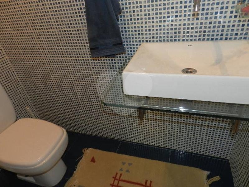 Casa de Vila à venda com 3 quartos, sendo 1 suíte, em Brooklin Novo, São Paulo, SP