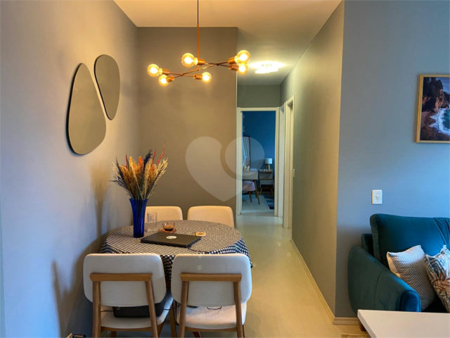 Apartamento à venda com 2 quartos em Campo Belo, São Paulo, SP