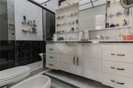 Apartamento à venda com 5 quartos, sendo 1 suíte,  em Copacabana, Rio de Janeiro, RJ