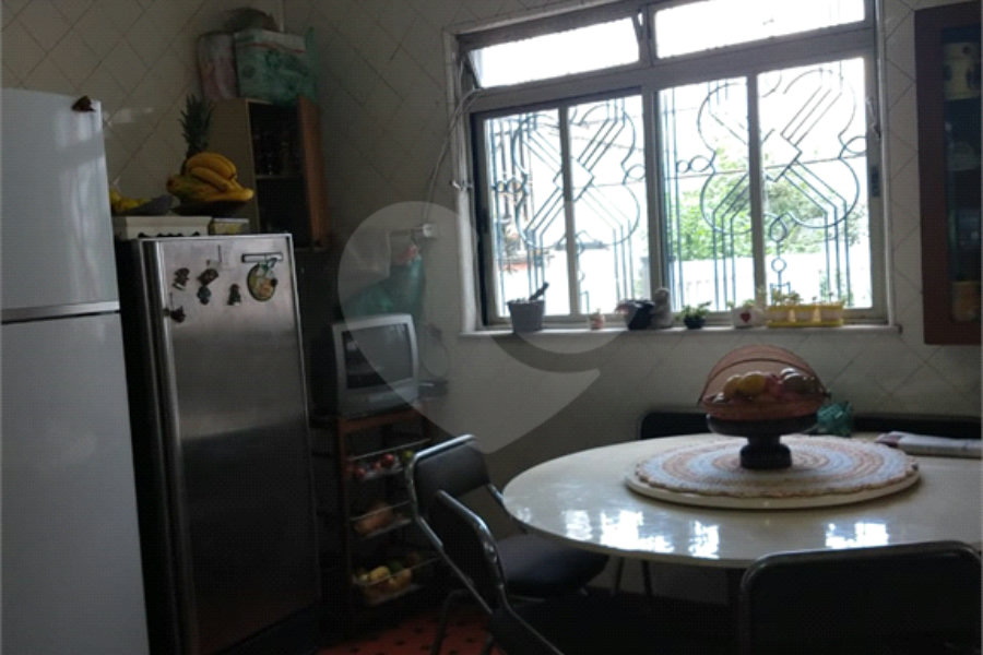 Sobrado à venda com 4 quartos em Sumaré, São Paulo, SP