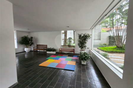 Apartamento à venda com 3 quartos, sendo 1 suíte, em Indianópolis, São Paulo, SP