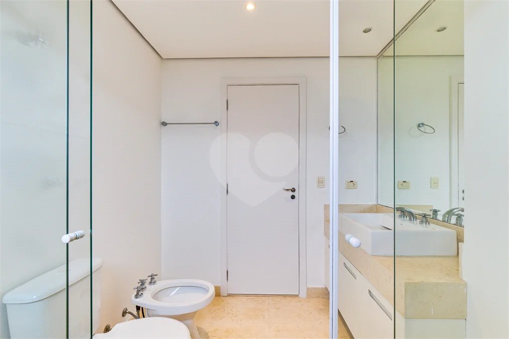 Apartamento à venda ou para alugar com 4 suítes em Alto da Boa Vista, São Paulo, SP