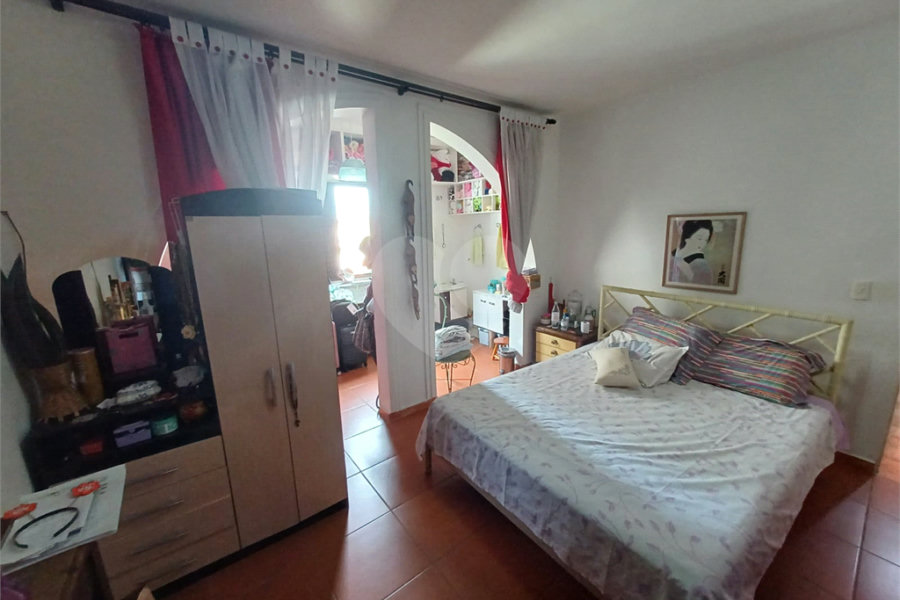 Sobrado à venda com 4 quartos, sendo 1 suíte, em Perdizes, São Paulo, SP