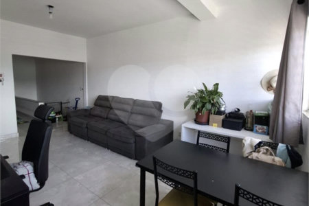 Casa à venda com 6 quartos, sendo 1 suíte,  em Vila Vitória, Mogi das Cruzes, SP
