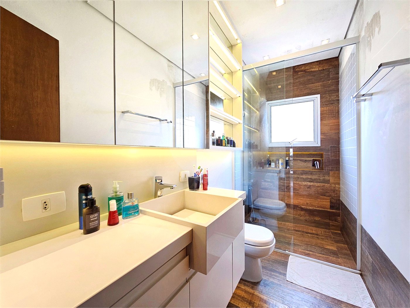 Casa à venda com 4 suítes no condomínio Ville Courchevel, São Paulo - SP