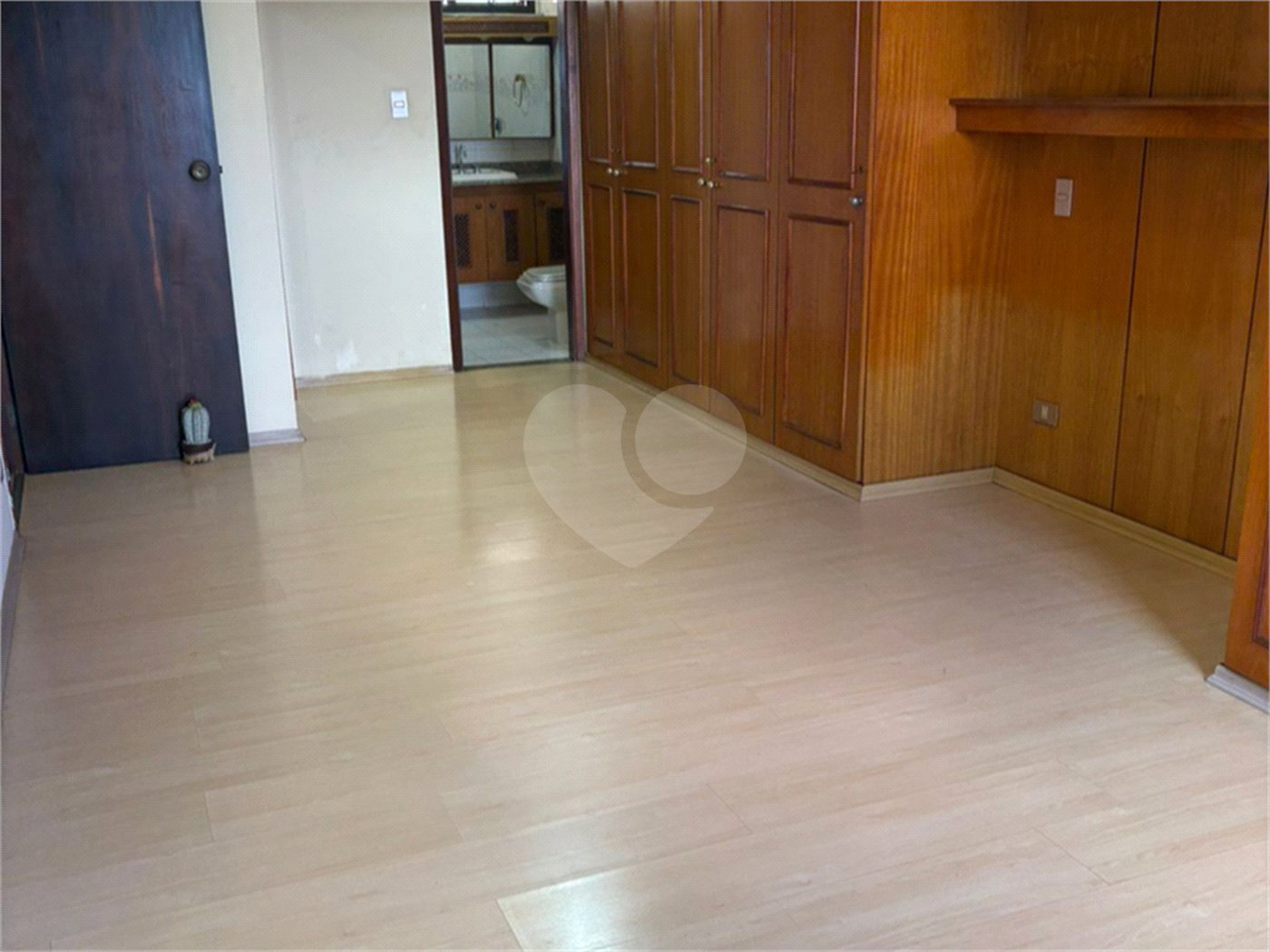 Apartamento à venda com 3 quartos, sendo 1 suíte,  no Centro, Sorocaba, SP
