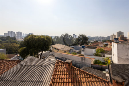 Sobrado à venda com 3 quartos em Vila Sônia, São Paulo, SP