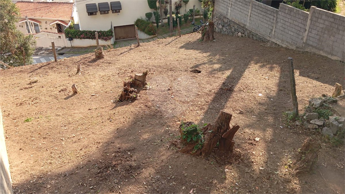 Terreno à venda em Jardim Meny, São Roque, SP
