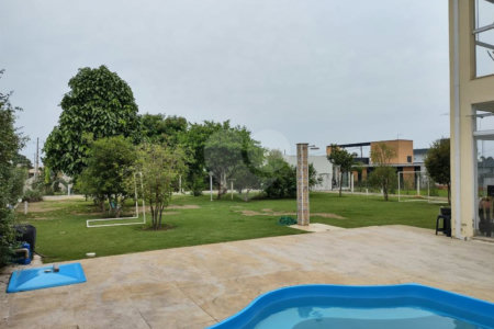 Casa à venda com 4 quartos, sendo 2 suítes, no condomínio Primavera, Salto - SP