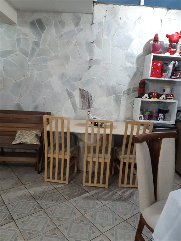 Sobrado à venda com 3 quartos, sendo 1 suíte, em Horto Florestal, São Paulo, SP