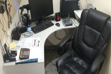 Apartamento para alugar com 3 quartos, sendo 1 suíte,  em Vila Andrade, São Paulo, SP