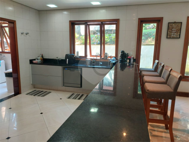 Casa à venda com 6 quartos no condomínio Alpes da Cantareira, Mairiporã - SP