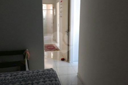 Casa à venda com 3 quartos, sendo 1 suíte, no condomínio Residencial Água Fria, São Paulo - SP