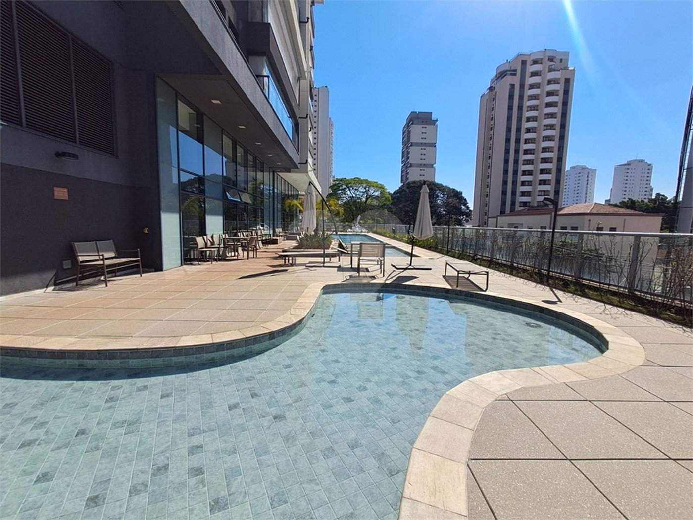 Apartamento à venda ou para alugar com 3 suítes em Água Branca, São Paulo, SP