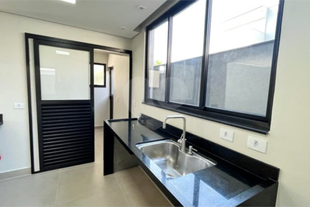 Casa à venda com 4 quartos, sendo 3 suítes, no condomínio Campos do Conde Sorocaba, Sorocaba - SP