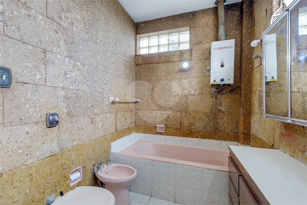 Casa Térrea à venda com 3 quartos, sendo 1 suíte,  em Brooklin Velho, São Paulo, SP