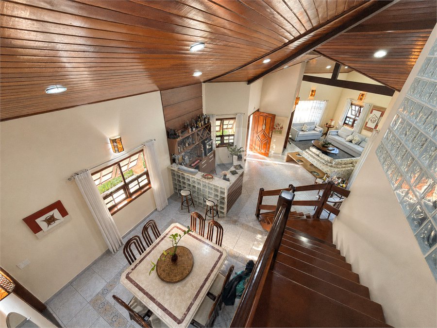 Casa à venda com 5 suítes no condomínio Parque Village Castelo, Itu - SP