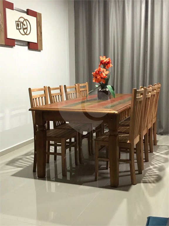 Casa à venda com 3 suítes no condomínio Horto Florestal II, Sorocaba - SP
