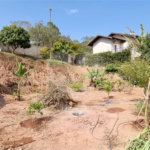 Casa à venda com 3 quartos, sendo 1 suíte, no condomínio Chácaras do Lago, Vinhedo - SP