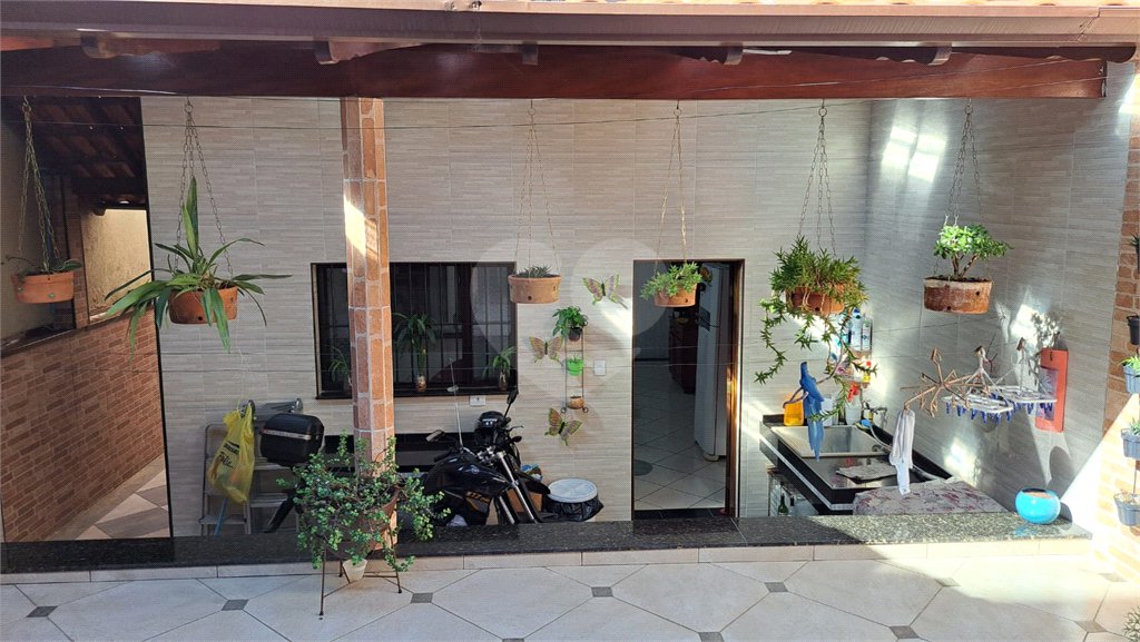 Casa à venda com 3 quartos, sendo 1 suíte,  em Jardim Universo, Mogi das Cruzes, SP