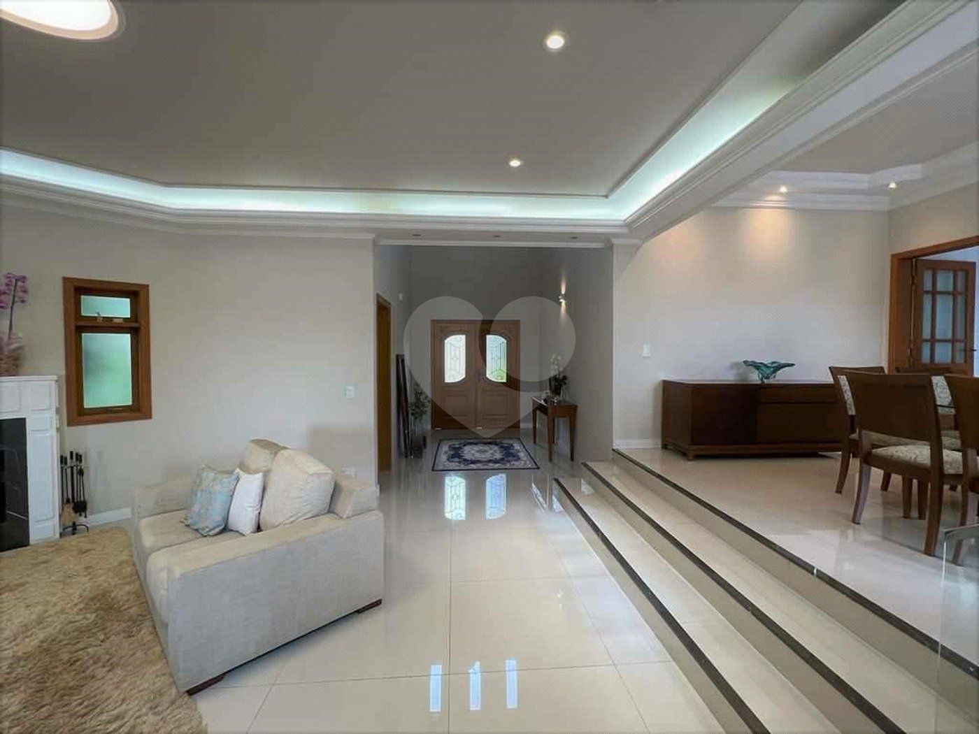 Casa à venda com 4 quartos, sendo 3 suítes, em Jardim Passárgada I, Cotia, SP